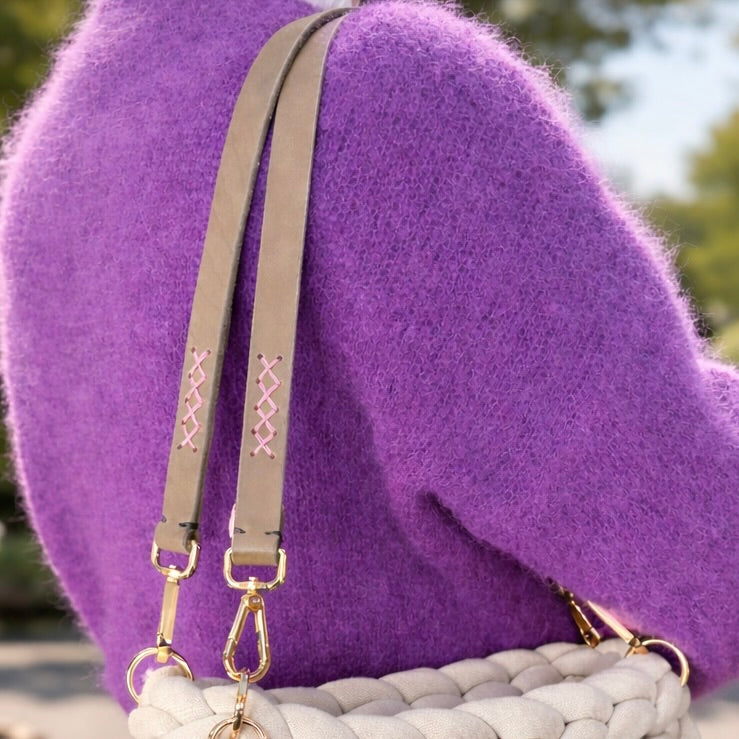 Pillow-Bag in Premium Cotton/Ledergurte mit Stitching von Louisa und Zoe