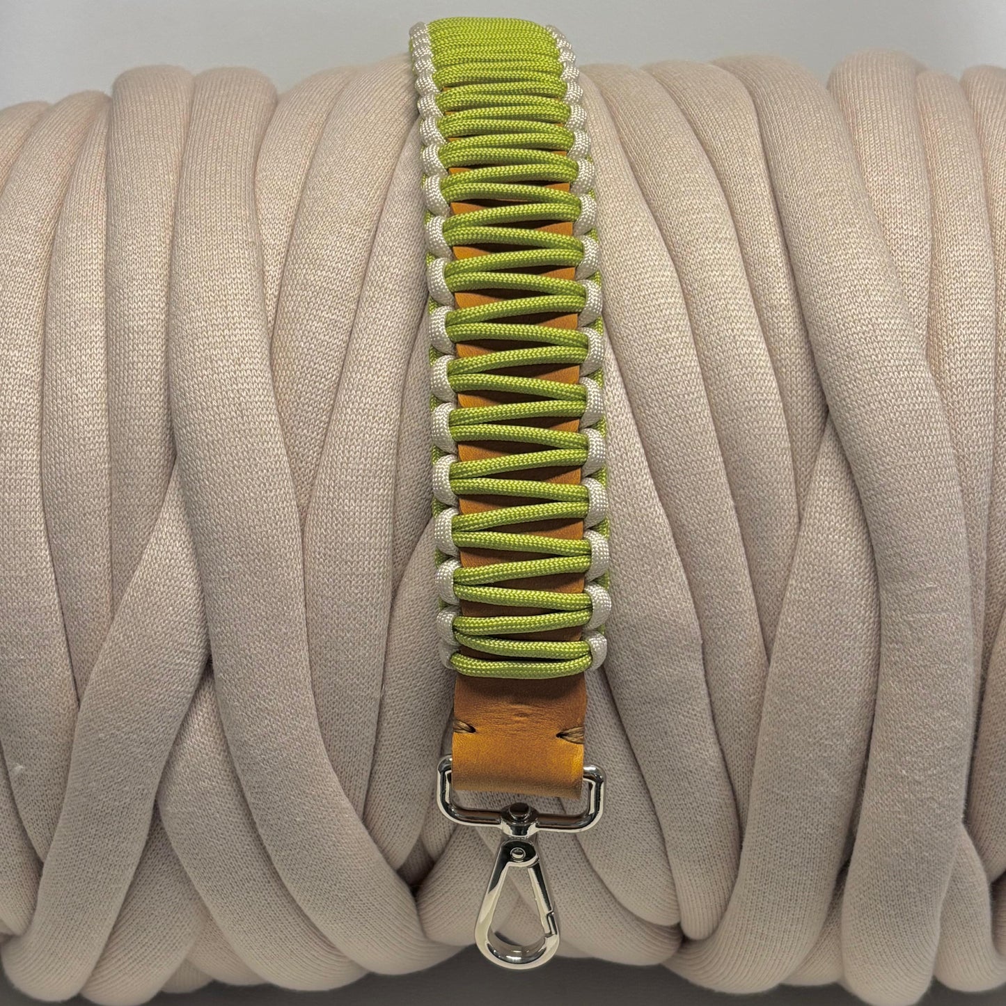 Ledergurt mit Paracord von Louisa & Zoe in vielen Farben