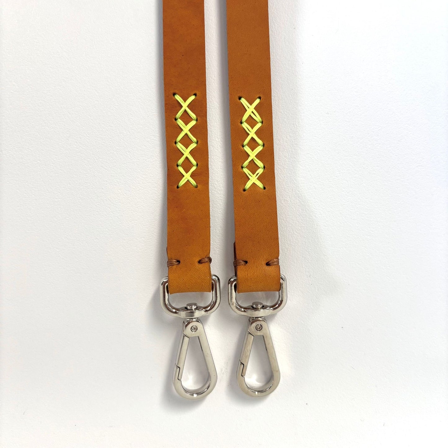 Taschen-Ledergurte mit Stitching von Louisa & Zoe