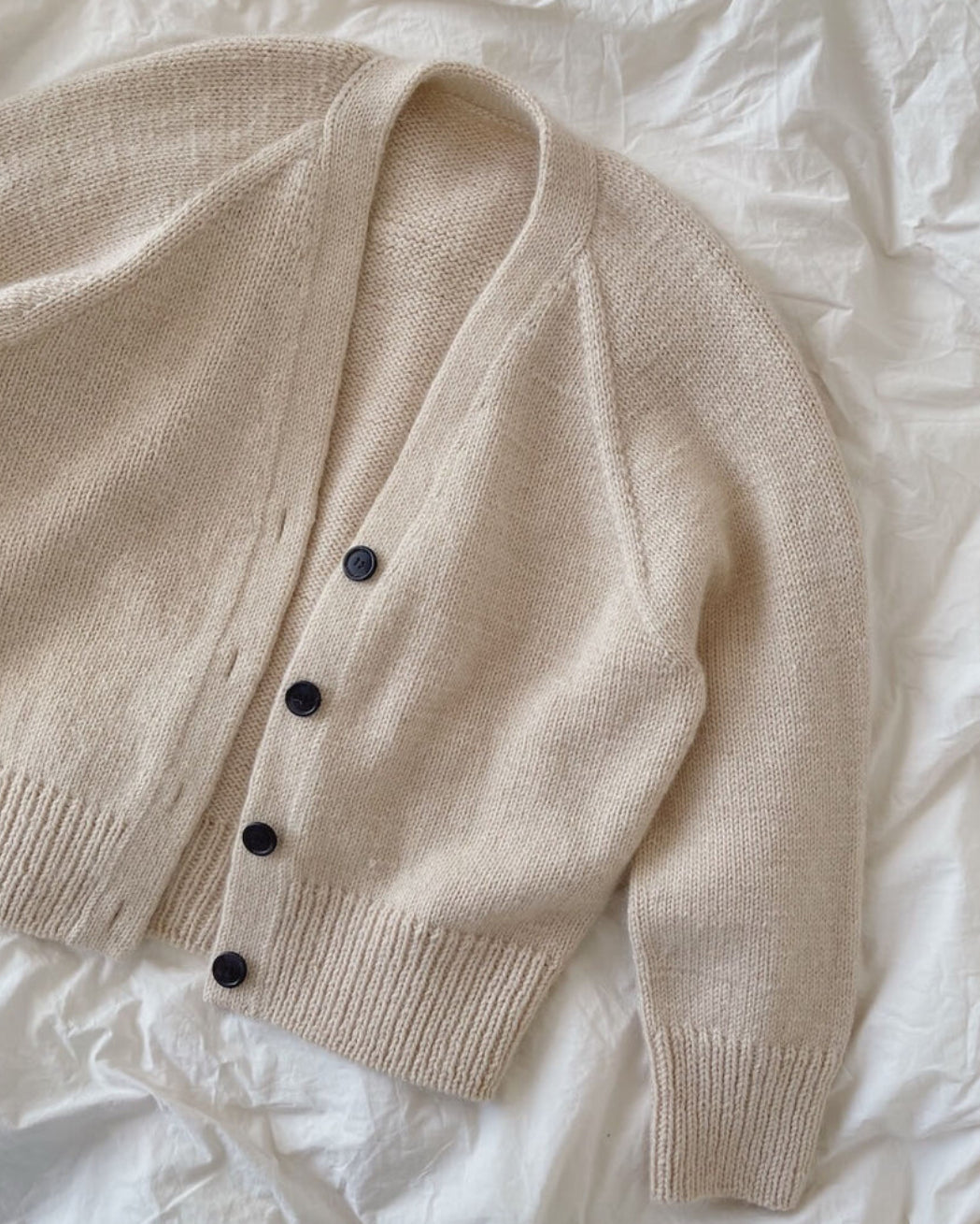 Champagne Cardigan - PetiteKnit Strickanleitung