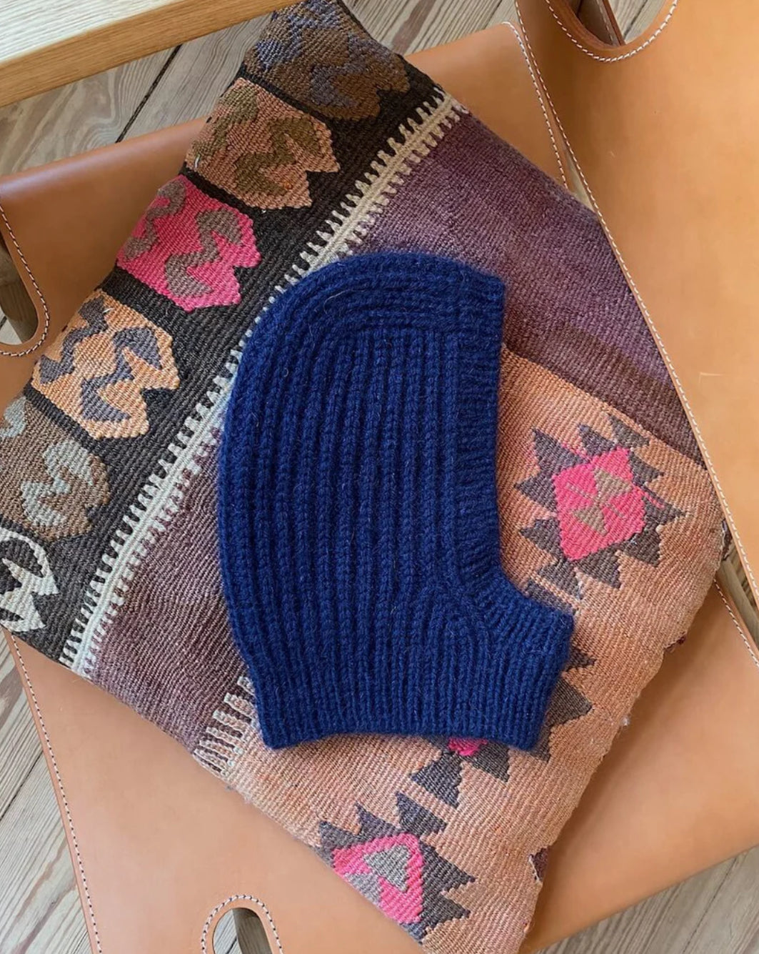 November Balaclava - PetiteKnit Strickanleitung