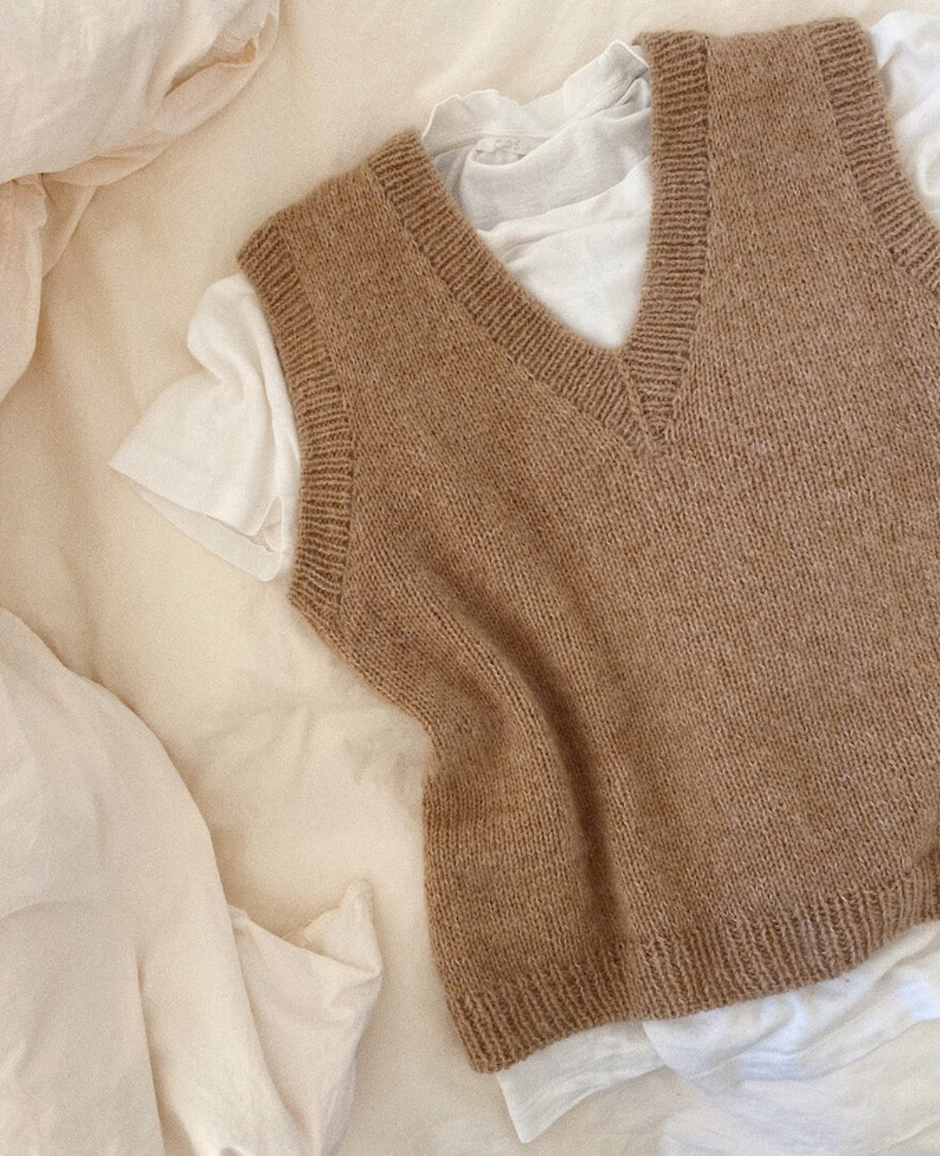 Stockholm Pullunder V-Ausschnitt - PetiteKnit Strickanleitung