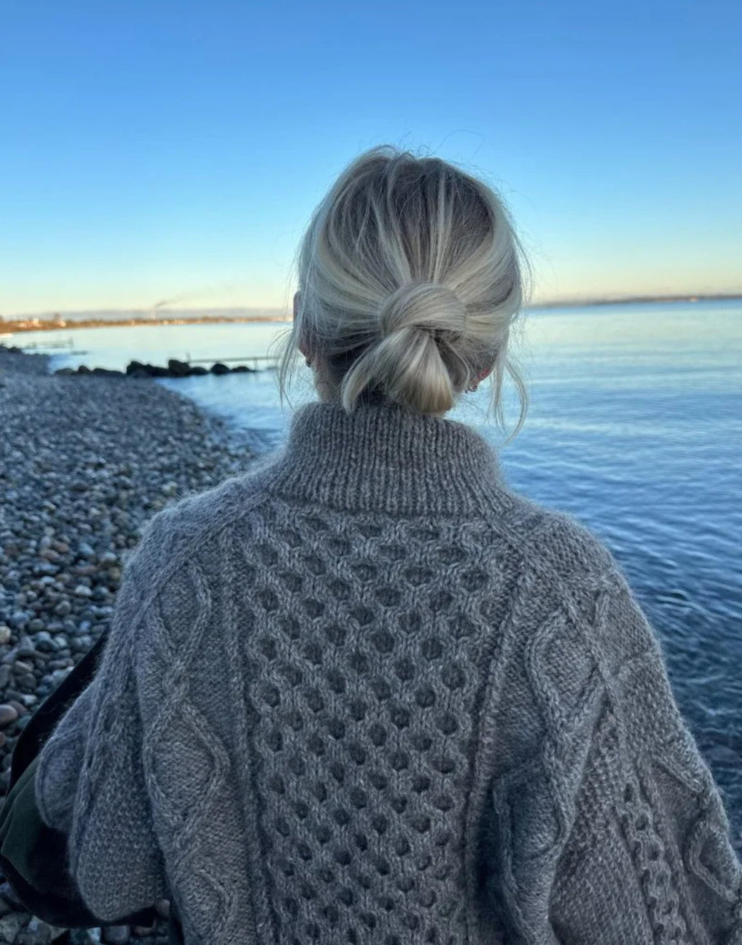 Dagmar Zipper Sweater - PetiteKnit Strickanleitung