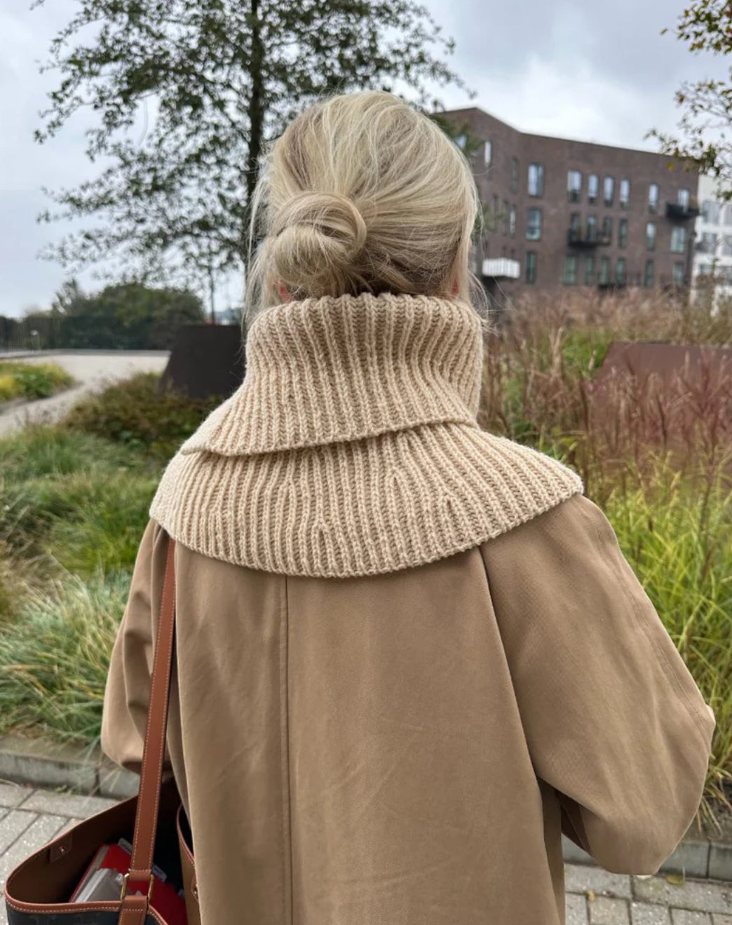 November Neck - PetiteKnit Strickanleitung
