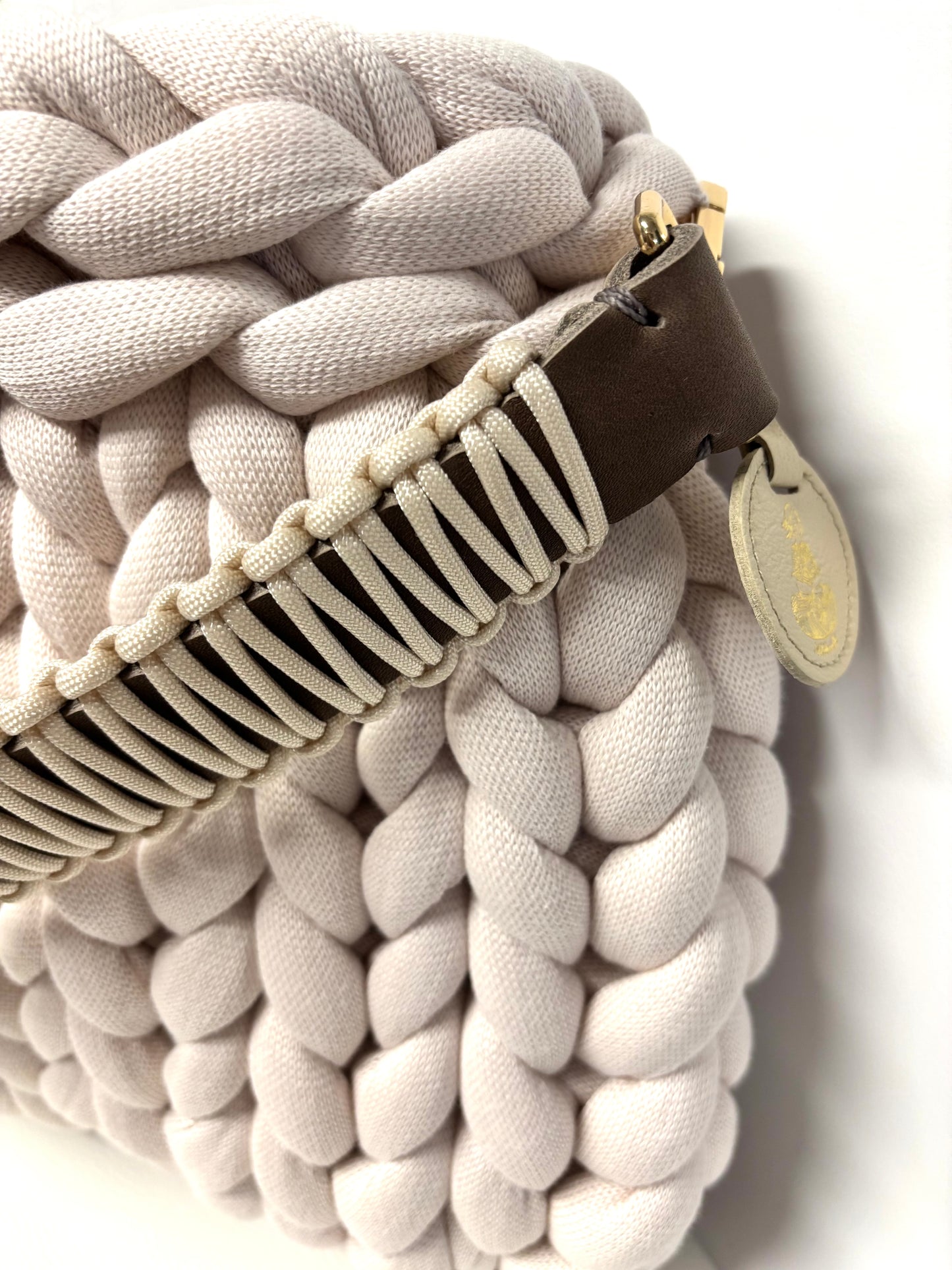 Chunky knit Pillow Bag in the color Bone (Premium Cotton) with a Louisa & Zoe strap