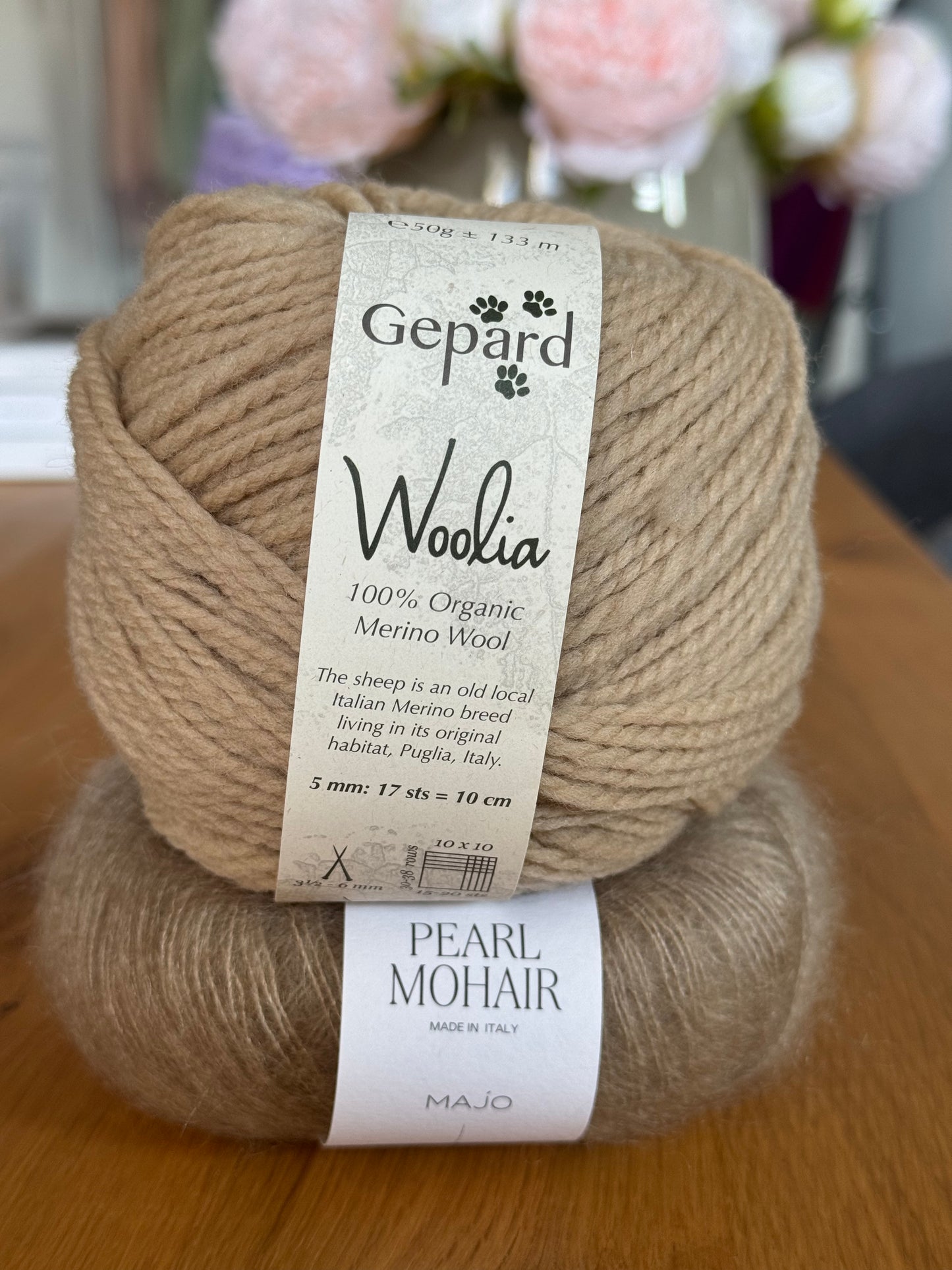 Strickpaket „My Flow Poncho“ von Norgardknitters