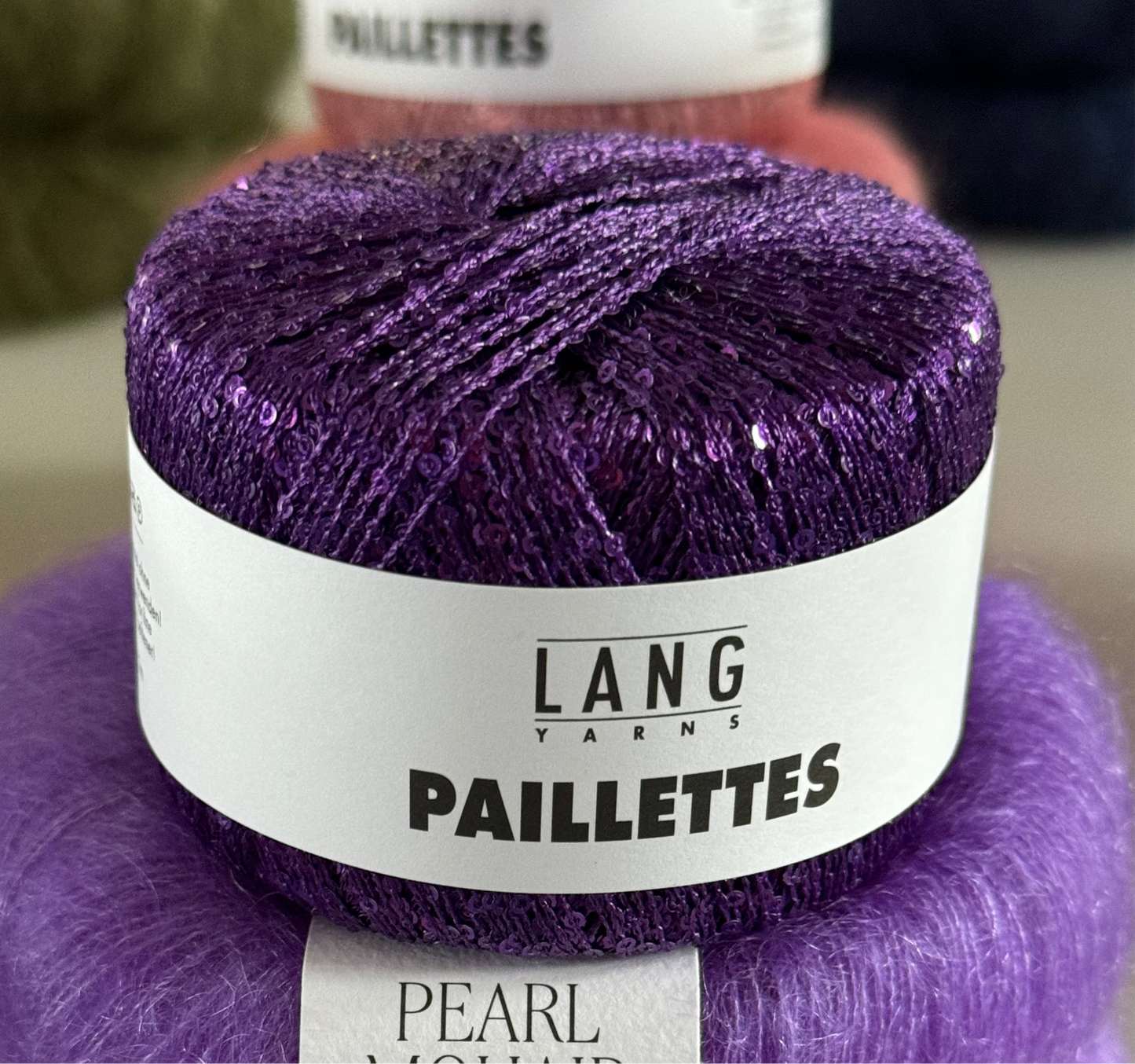 „Paillettes“ von Lang Yarns