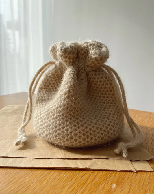 Honey Bucket Bag - PetiteKnit Strickanleitung