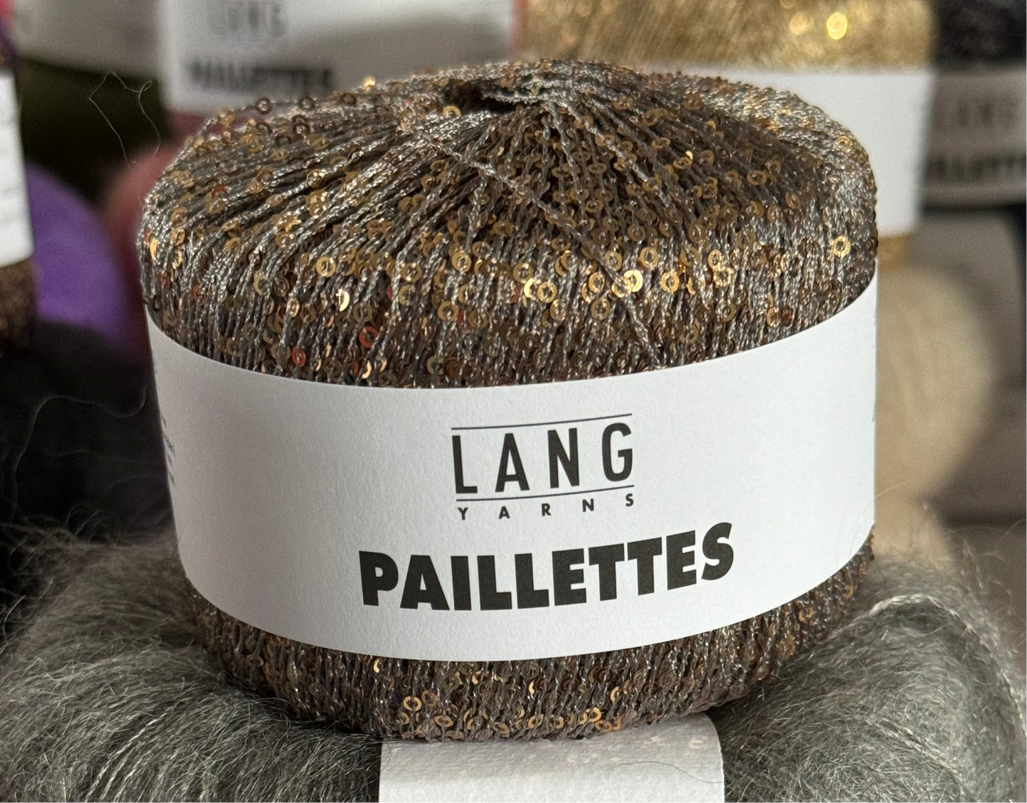 „Paillettes“ von Lang Yarns