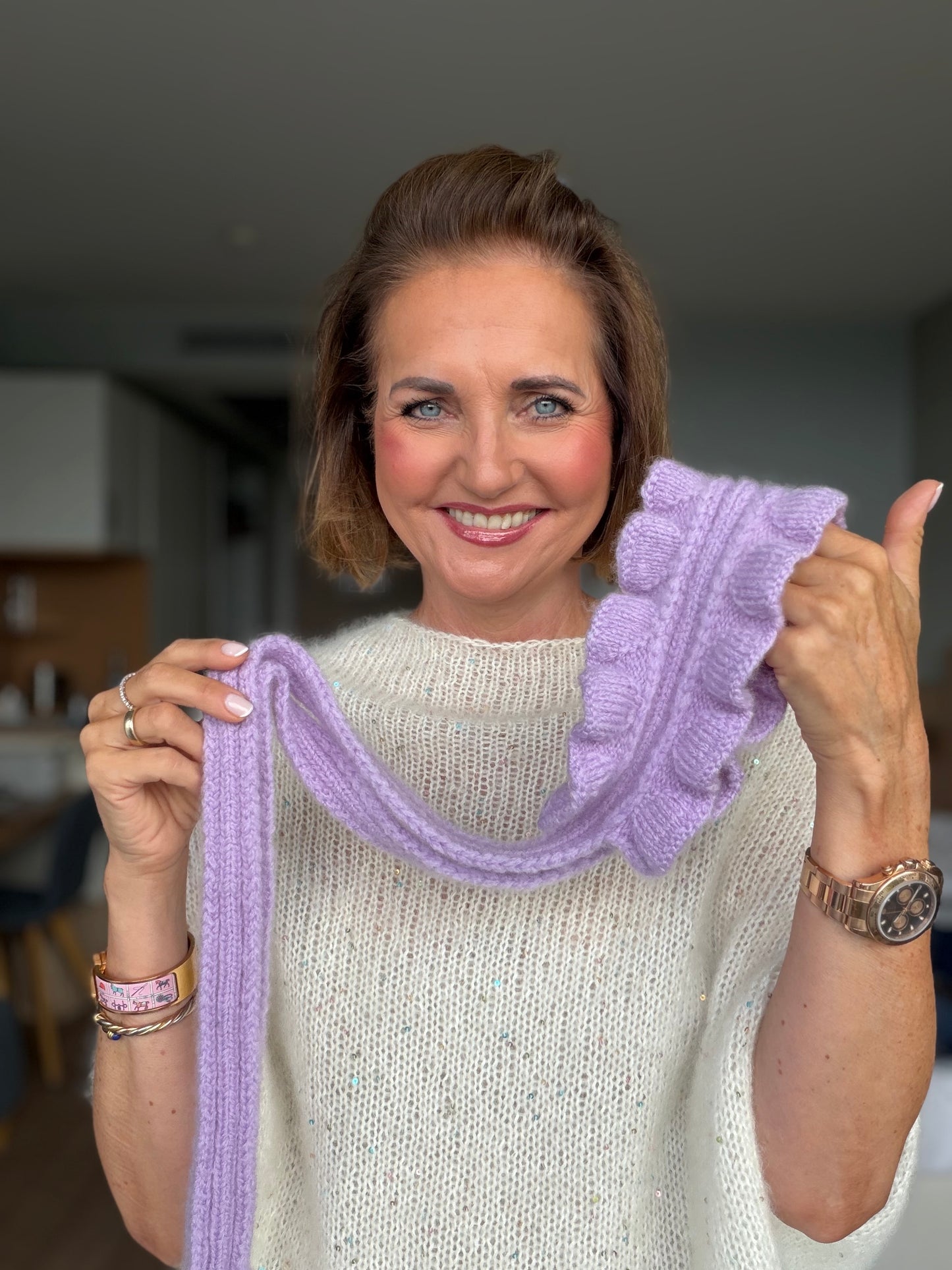 Strickanleitung als Download auf Deutsch für Rüschenkragen „Sans Souci“ aus Cashmere Air