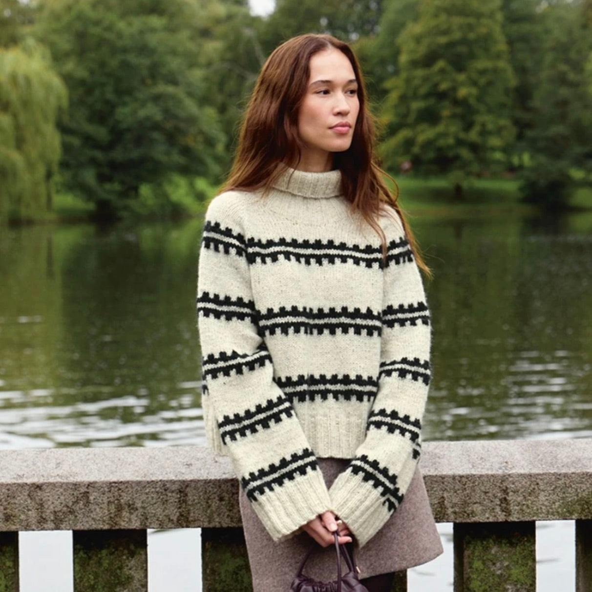 Ridge Sweater Atlas Edition  - Strickanleitung Sandnes, gedruckt als Heft