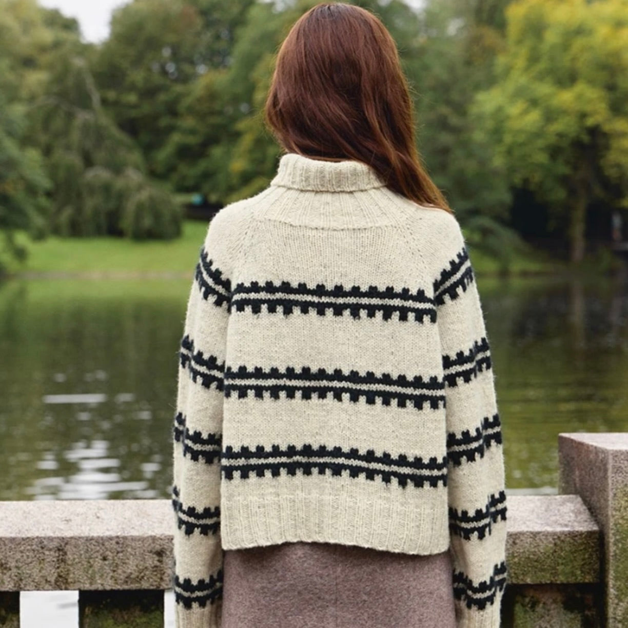 Ridge Sweater Atlas Edition  - Strickanleitung Sandnes, gedruckt als Heft