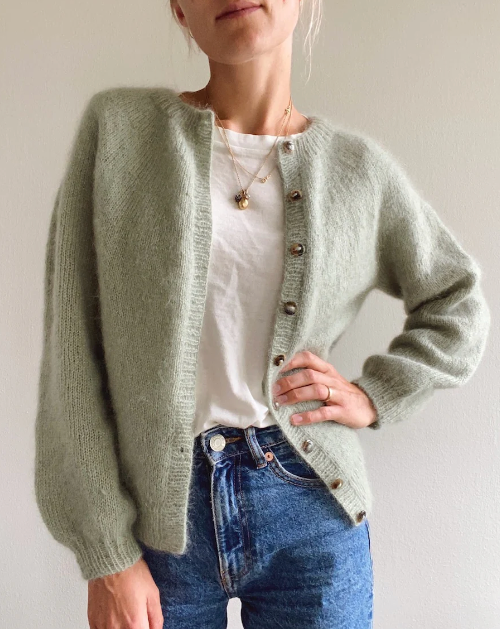 Novice Cardigan - Chunky Edition - Strickanleitung von Petiteknit