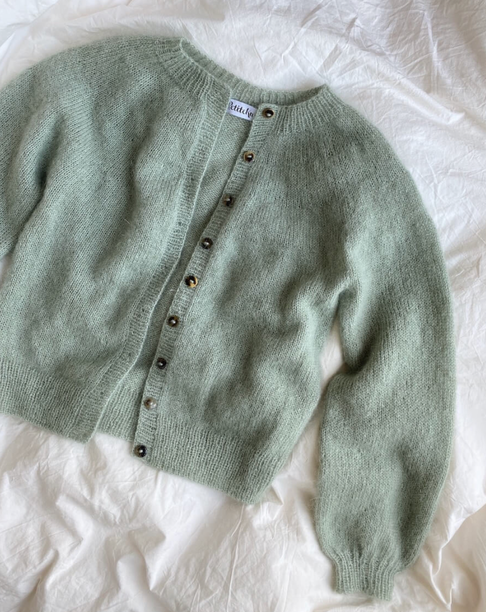 Novice Cardigan - Chunky Edition - Strickanleitung von Petiteknit