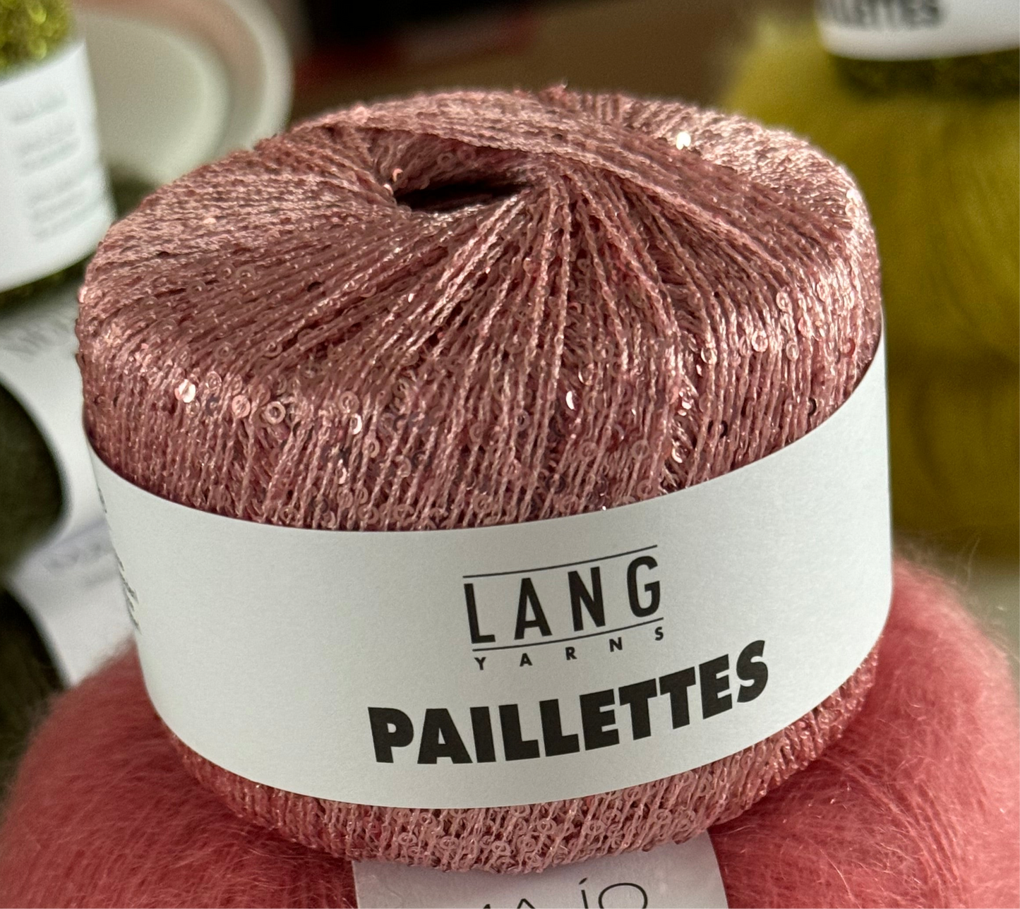 „Paillettes“ von Lang Yarns