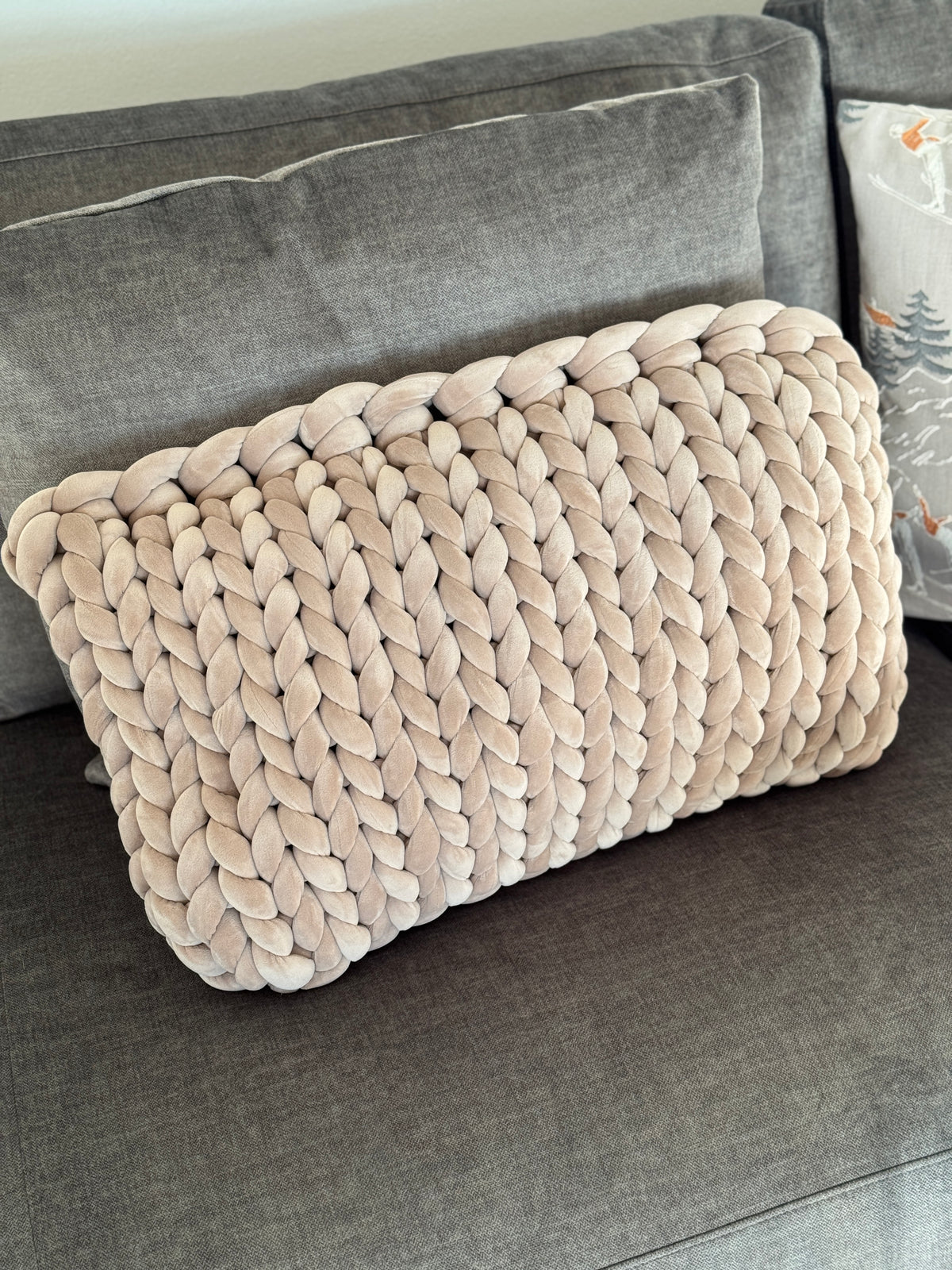 Dekokissen aus Samtgarn 55 x 35cm – Nitiknitti Shop