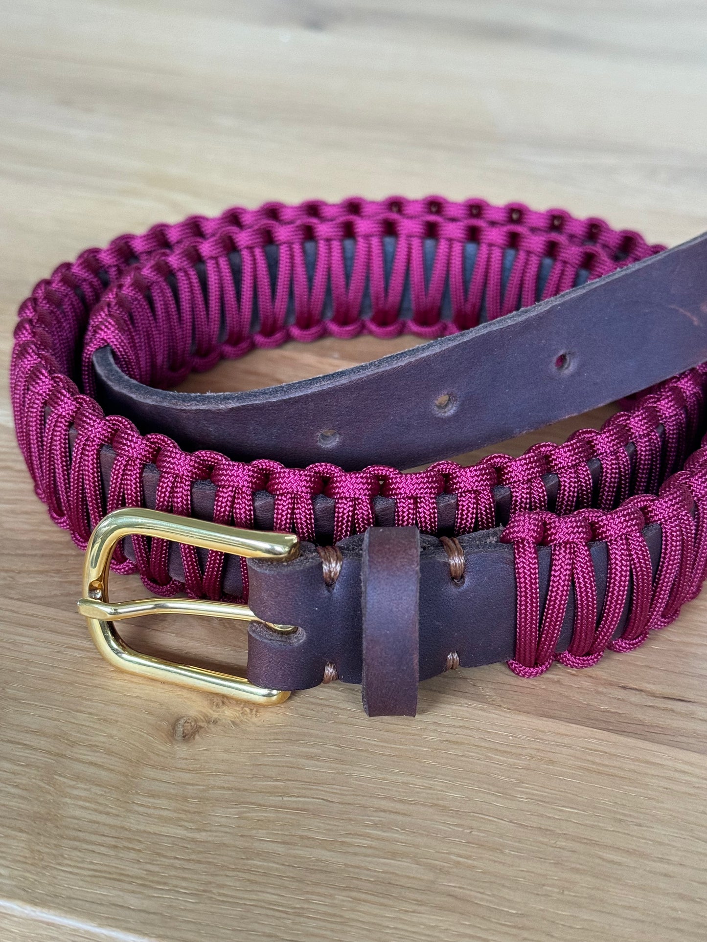 Ledergürtel mit Paracord