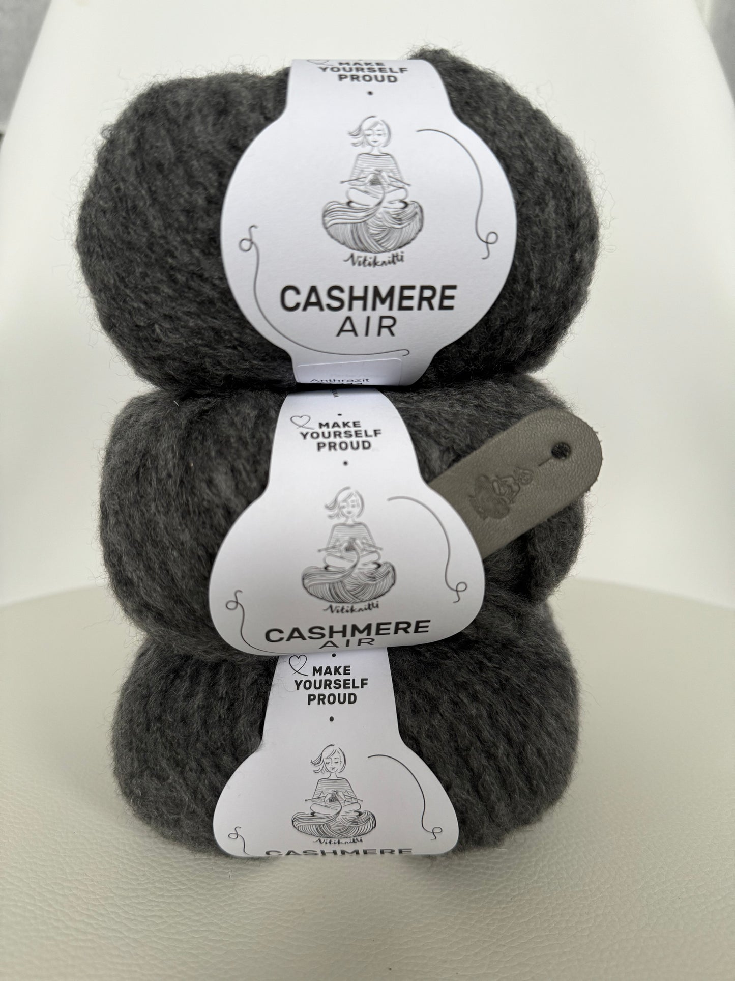 Nitis Cashmere-Mütze als Strickpaket