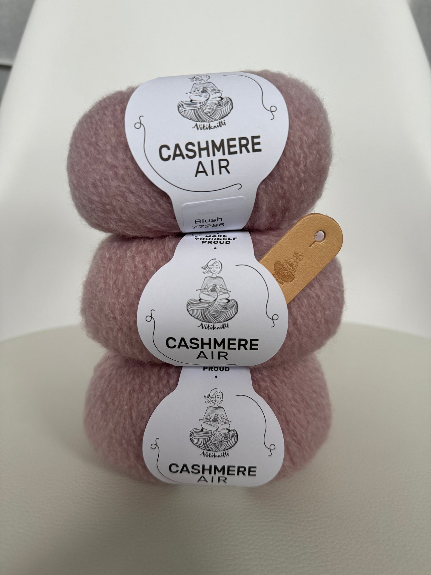 Nitis Cashmere-Mütze als Strickpaket