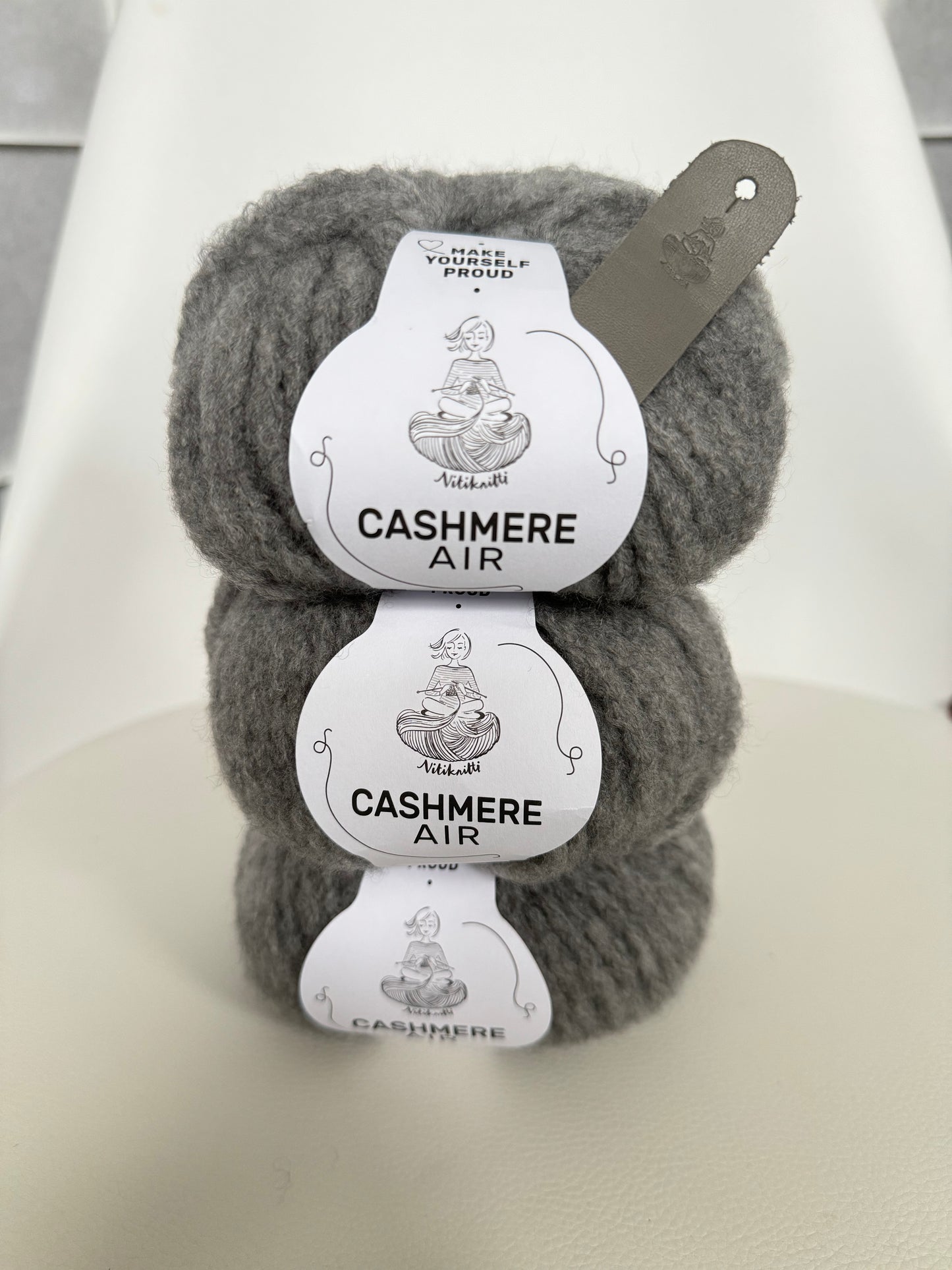 Nitis Cashmere-Mütze als Strickpaket