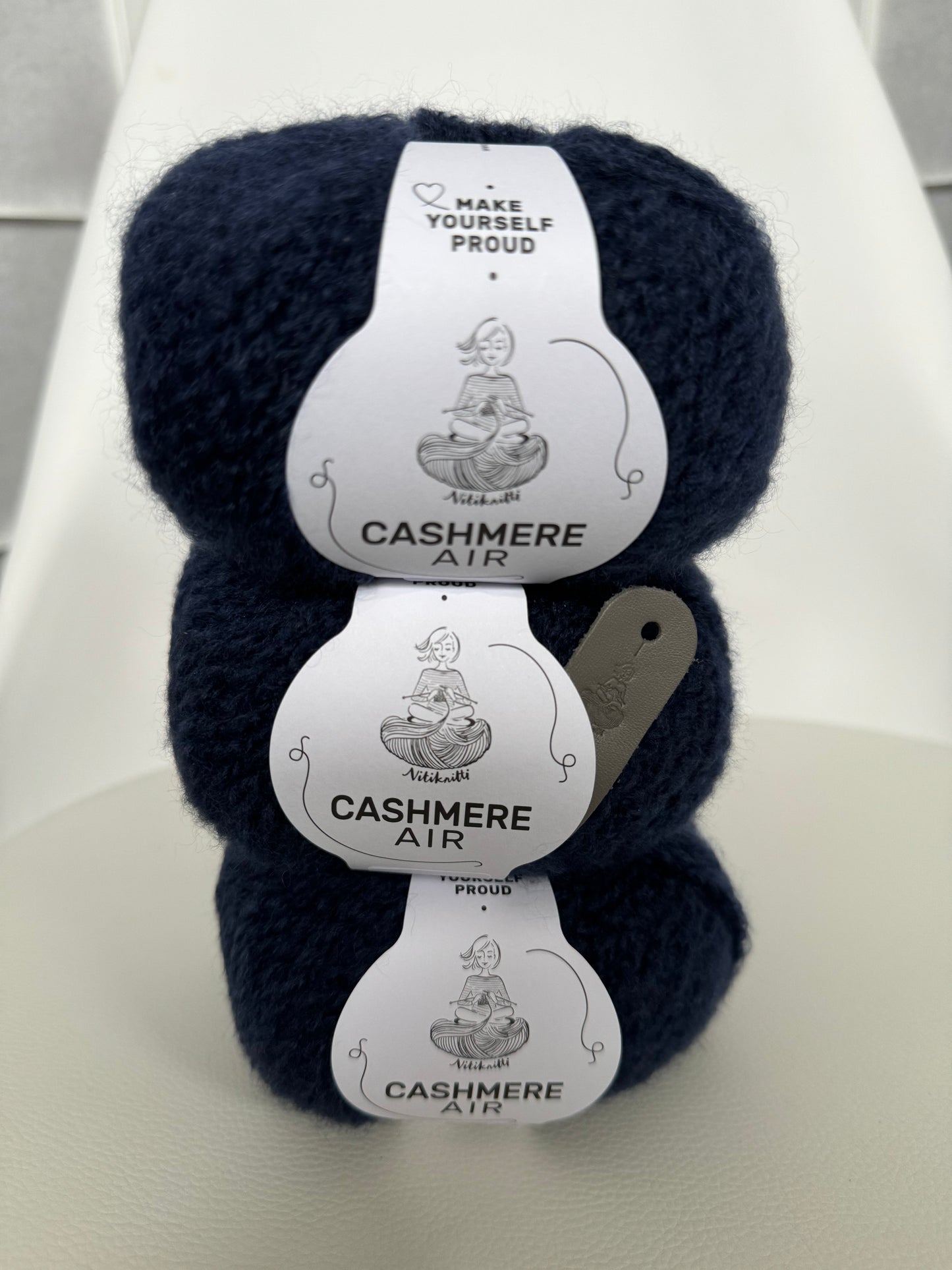 Nitis Cashmere-Mütze als Strickpaket