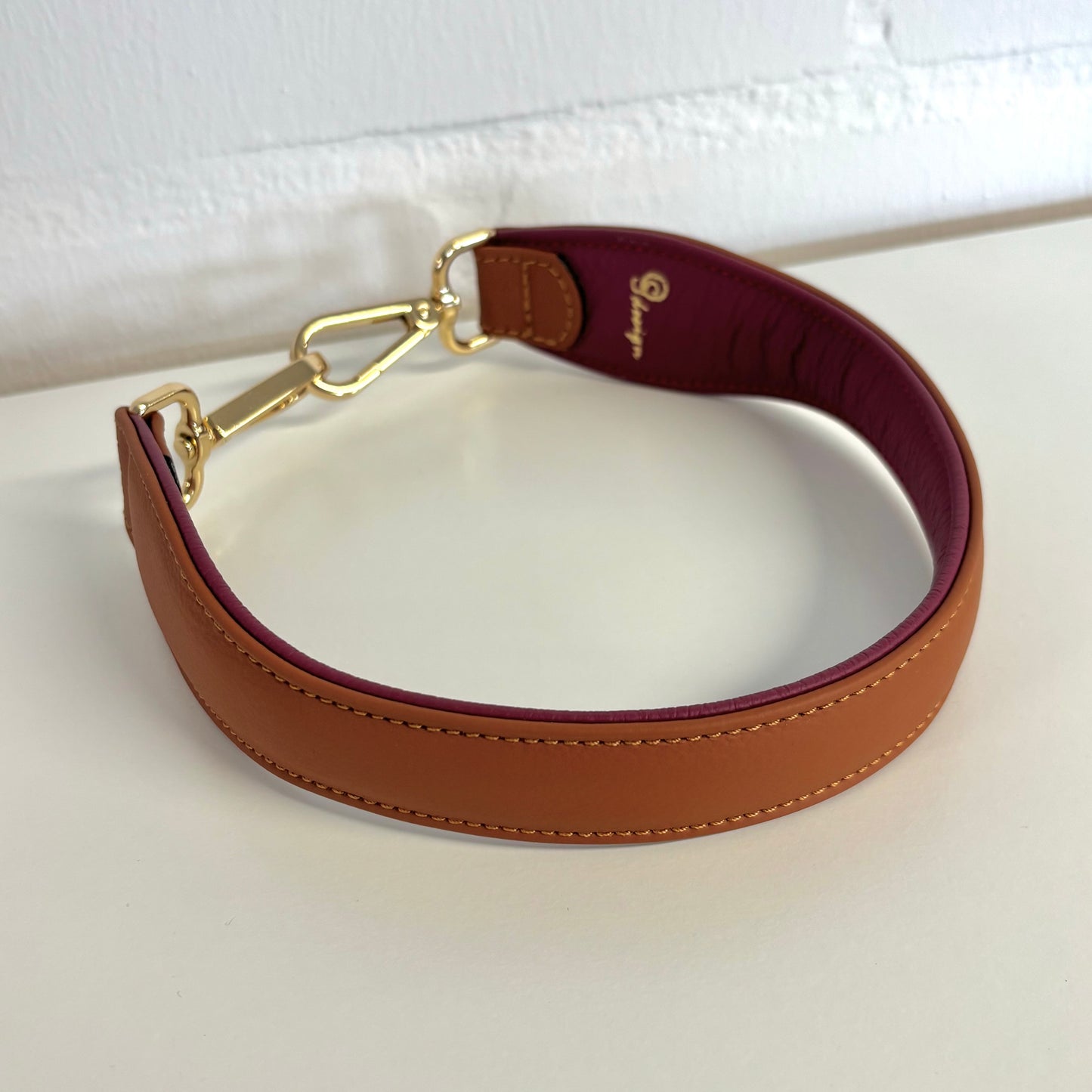 Ledergurt doubliert von OS design , kurzer Schultergurt 54cm