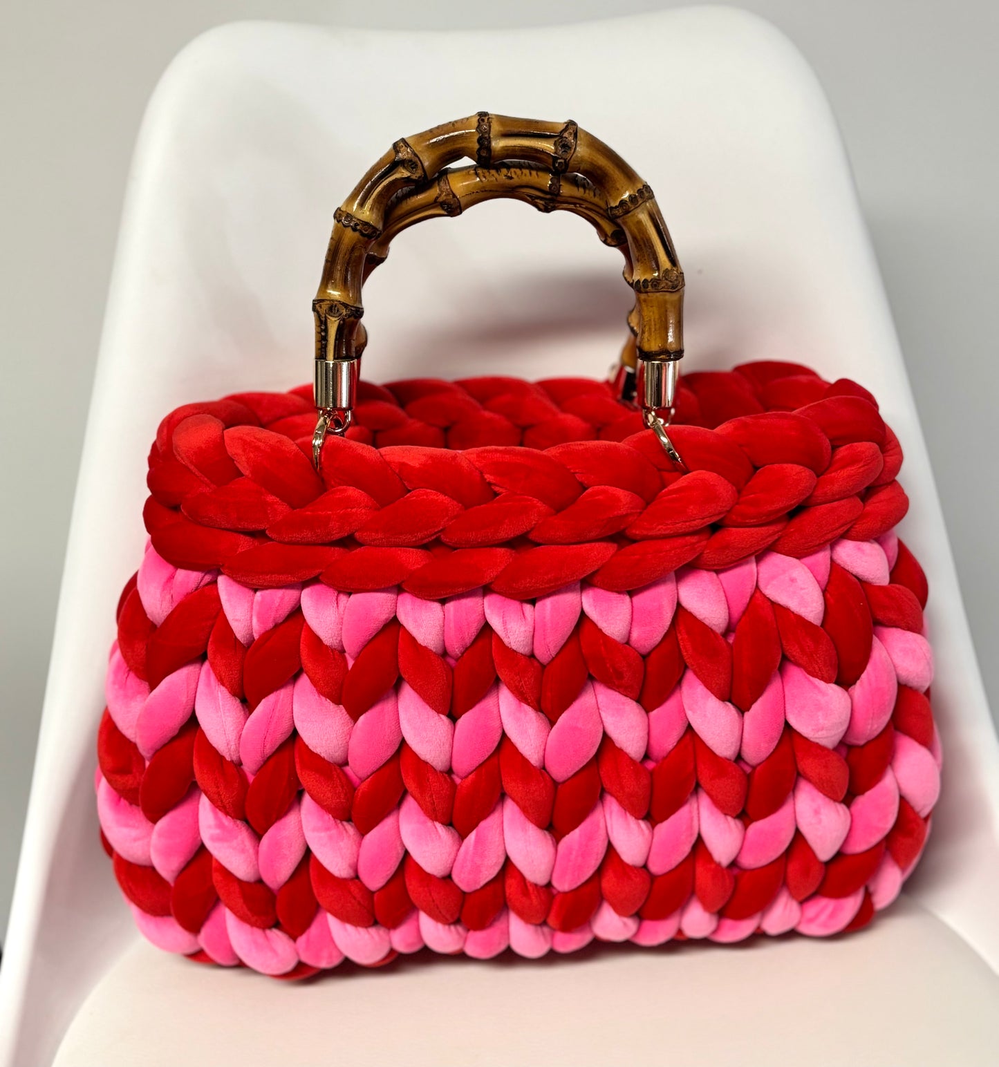 Grobstricktasche Pillow Bag "Valentine" in Samt