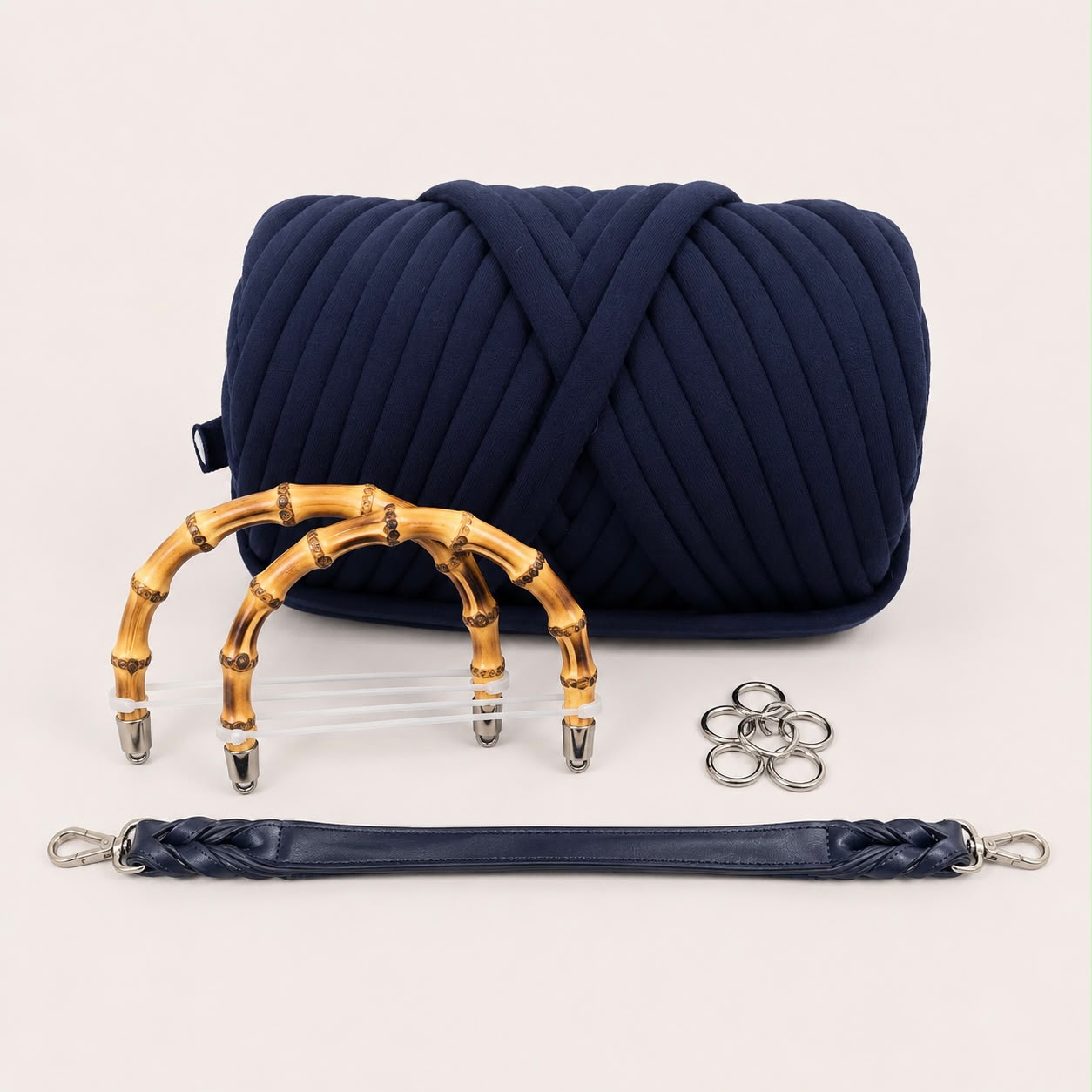 Materialpaket für zwei Taschen  - 2kg Garn plus 2 Tragemöglichkeiten