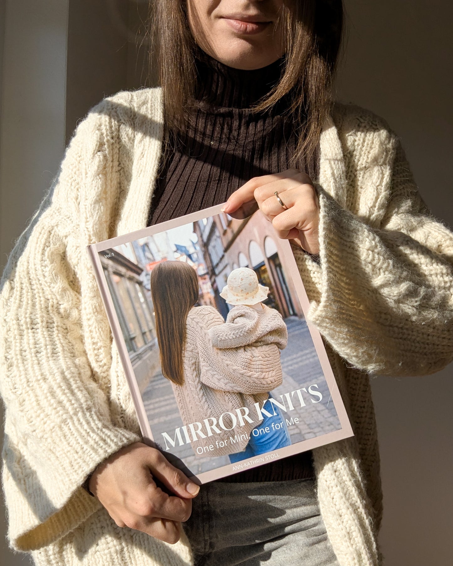 Buch "Mirror Knits: One for Mini, One for Me" von Ann-Kathrin Stoll